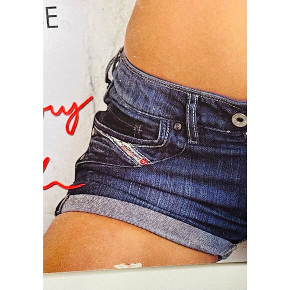 Gisele Bundchen American Photo Magazine November/December 2008 - Picture 4 of 6